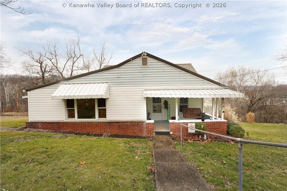 140 Roberts Road - Photo 1