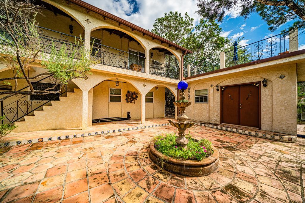 1904 Danielle Dr - Photo 1