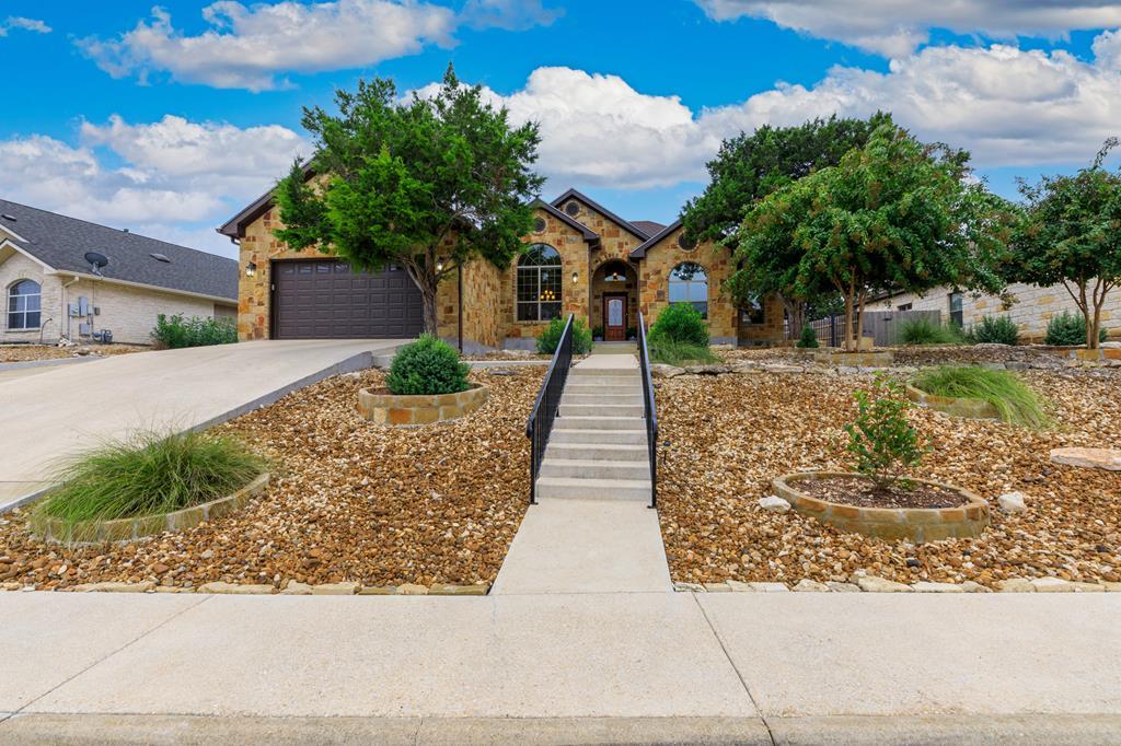 1829 Summit Ridge Dr - Photo 1