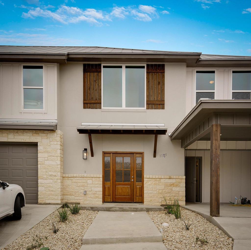 1135 Paniolo Dr - Photo 1