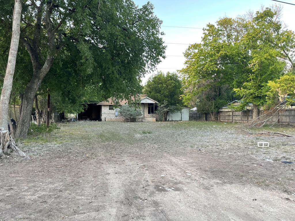 1222 Fifth St - Photo 1