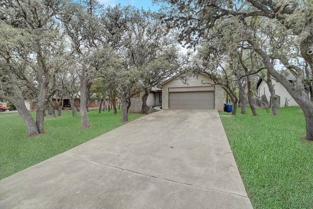 428 Valley Dr - Photo 1