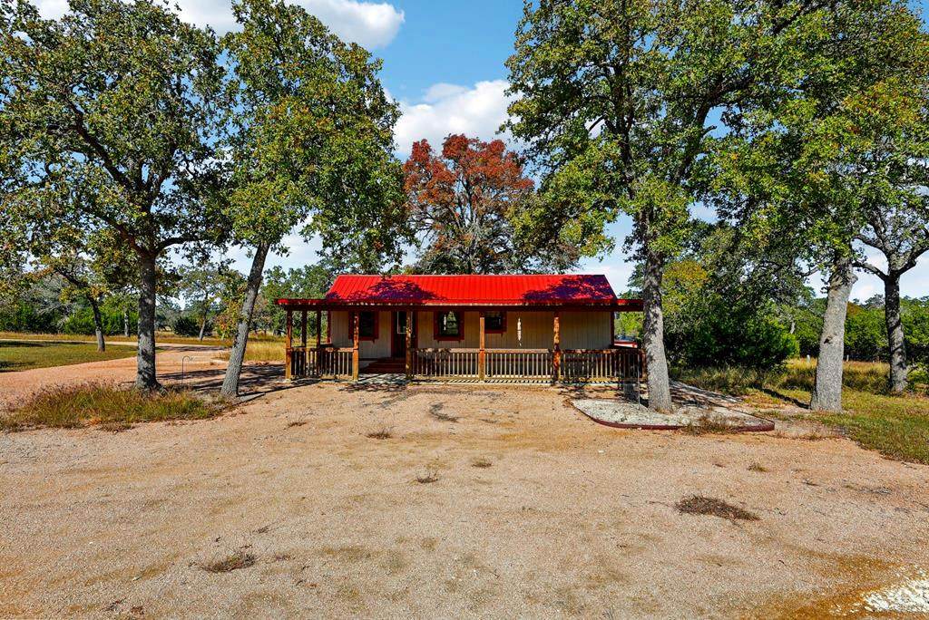 944 Fm 3351 - Photo 1