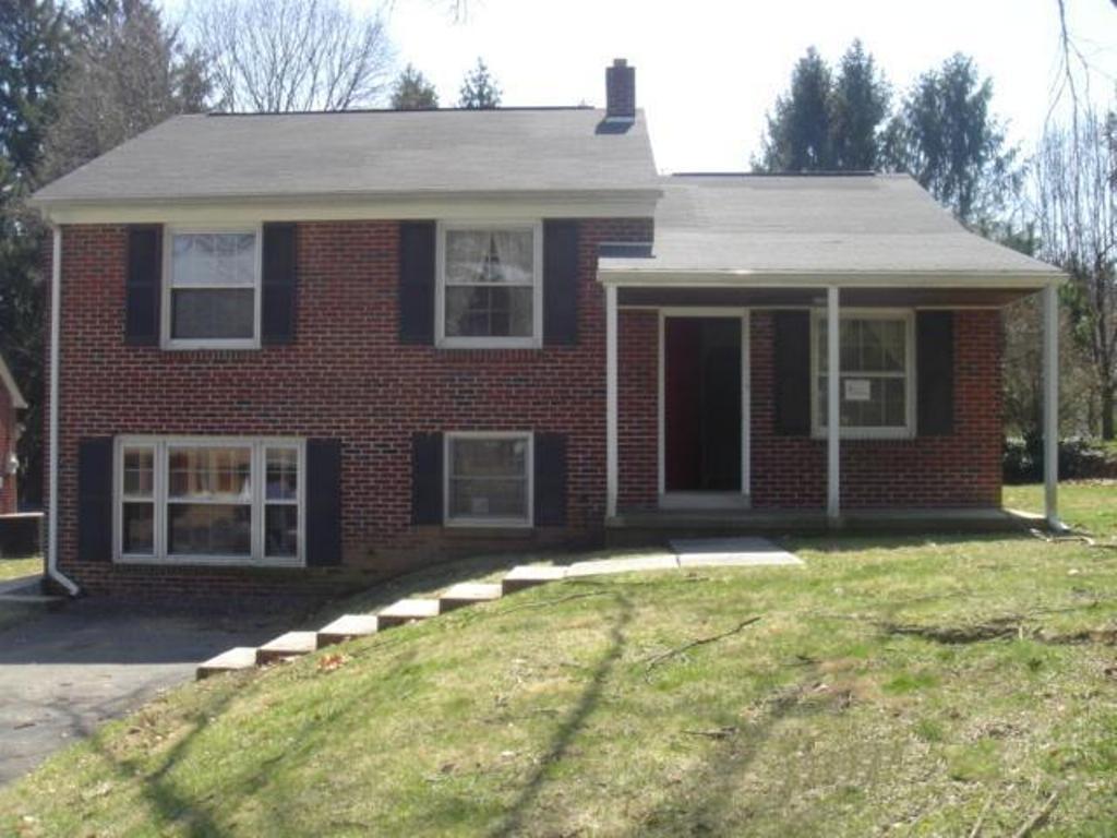 114 Meadia Avenue, Lancaster, PA 17602 (MLS #248825) :: The Craig Hartranft Team, Berkshire Hathaway Homesale Realty