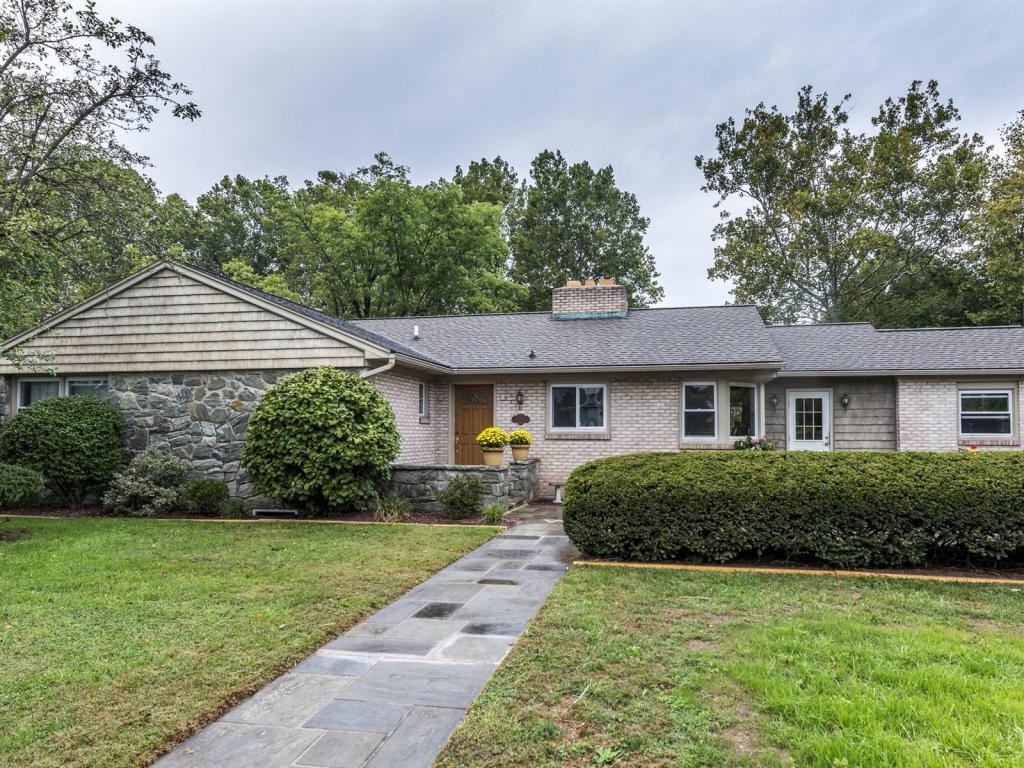 24 Keeler Avenue - Photo 1