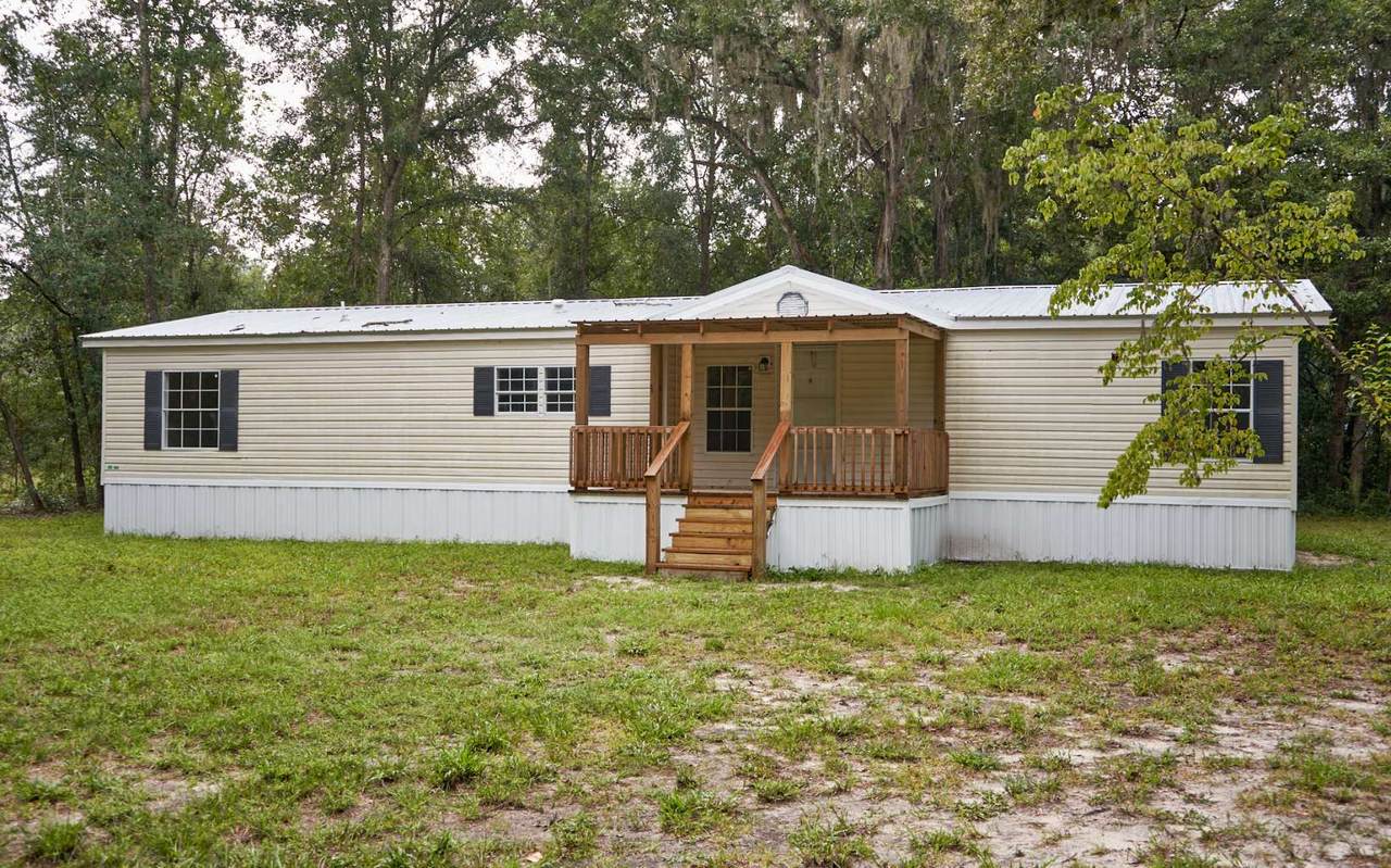 1616 Spruce Rd - Photo 1