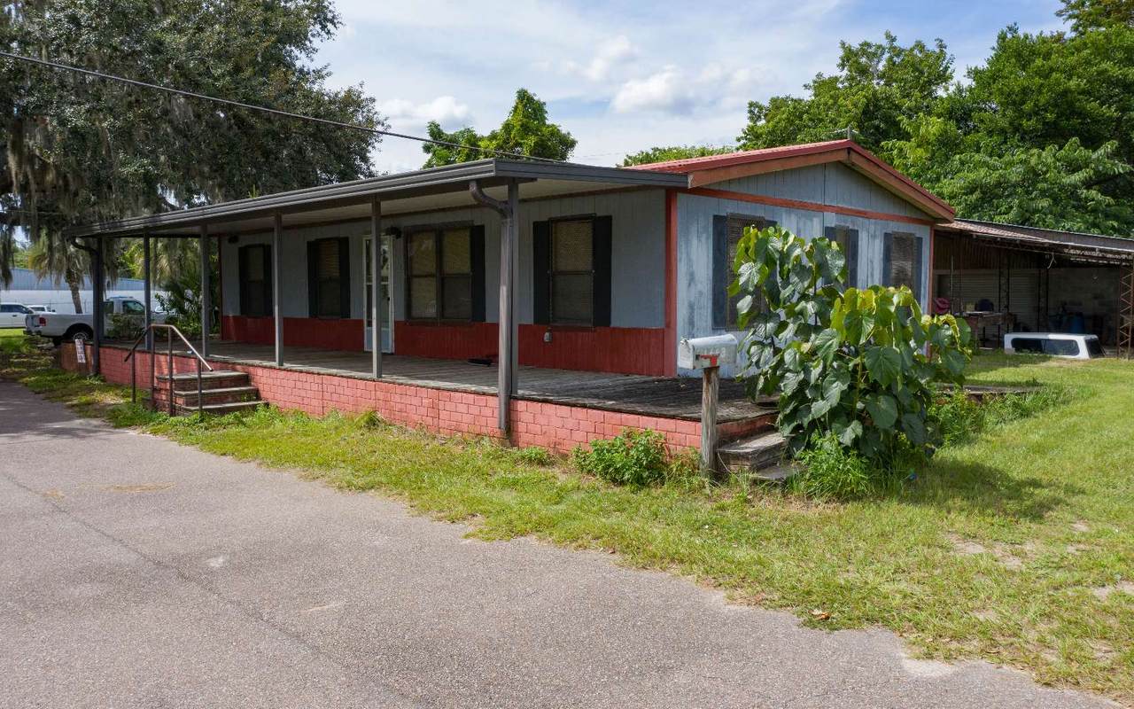 1626 Duval - Photo 1