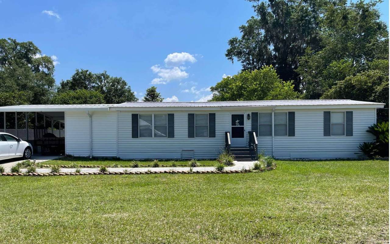 135 Scarlett Way - Photo 1