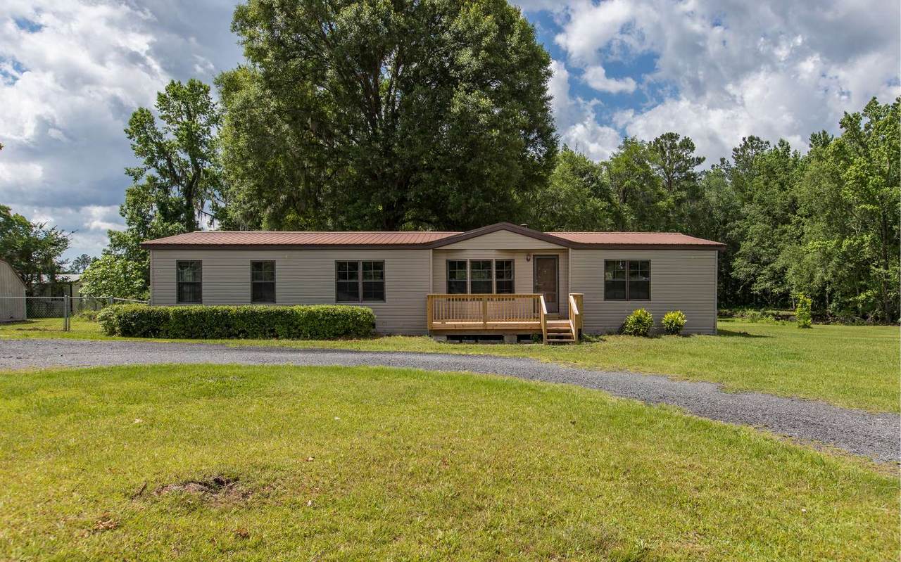 4528 County Road 252 - Photo 1
