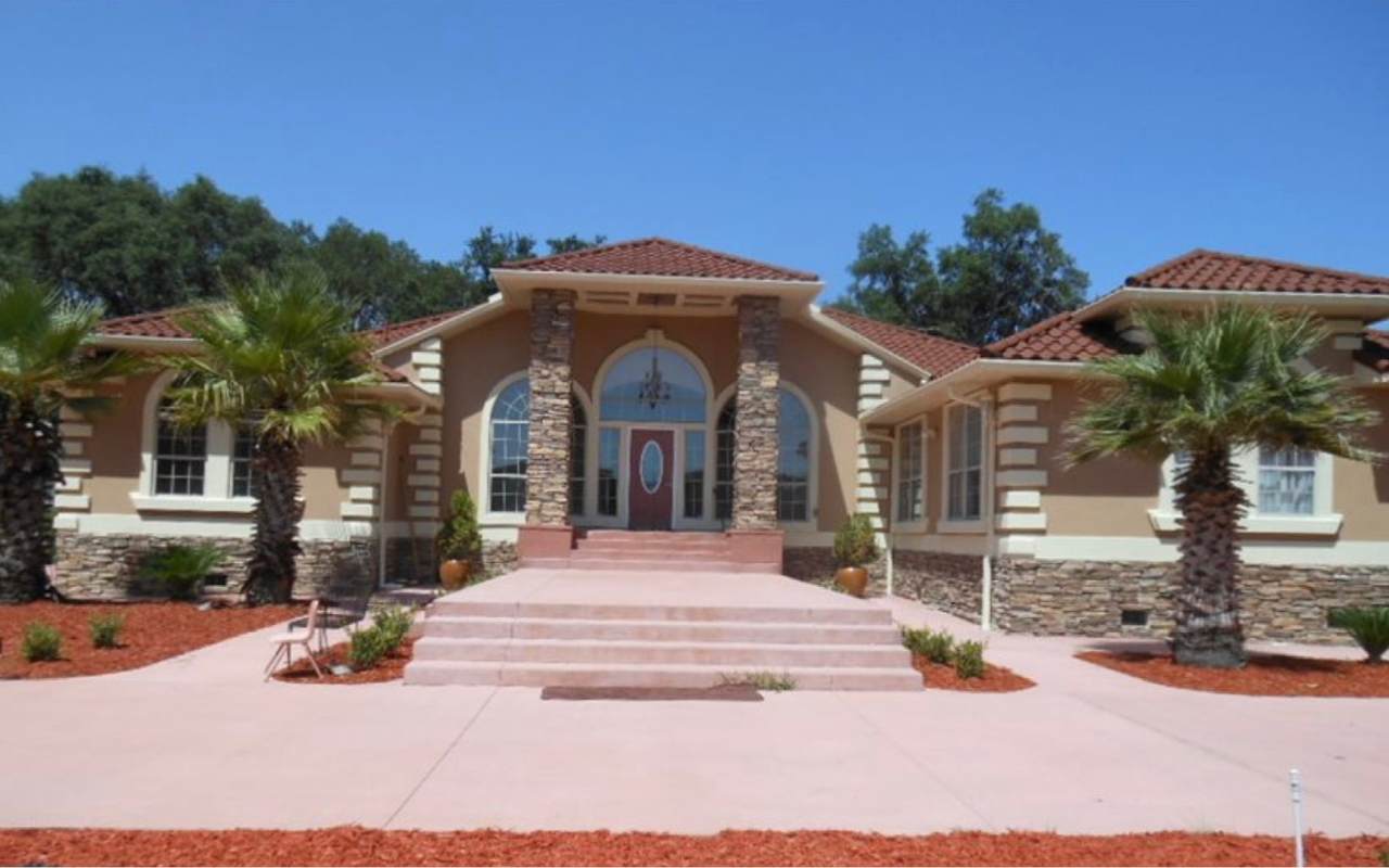 506 Fat Cat Court - Photo 1