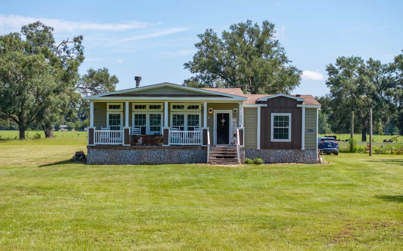 13157 164TH ST - Photo 1