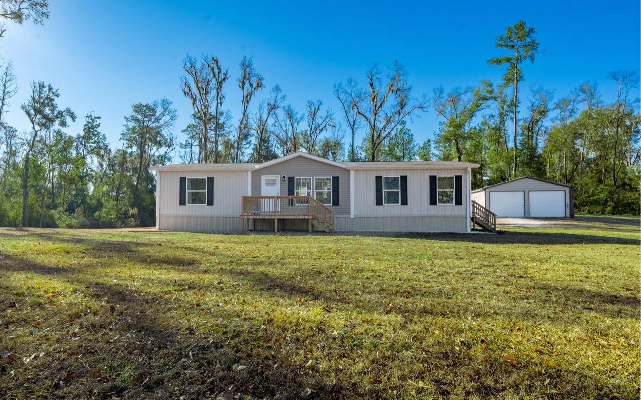 8992 160TH TERRACE - Photo 1