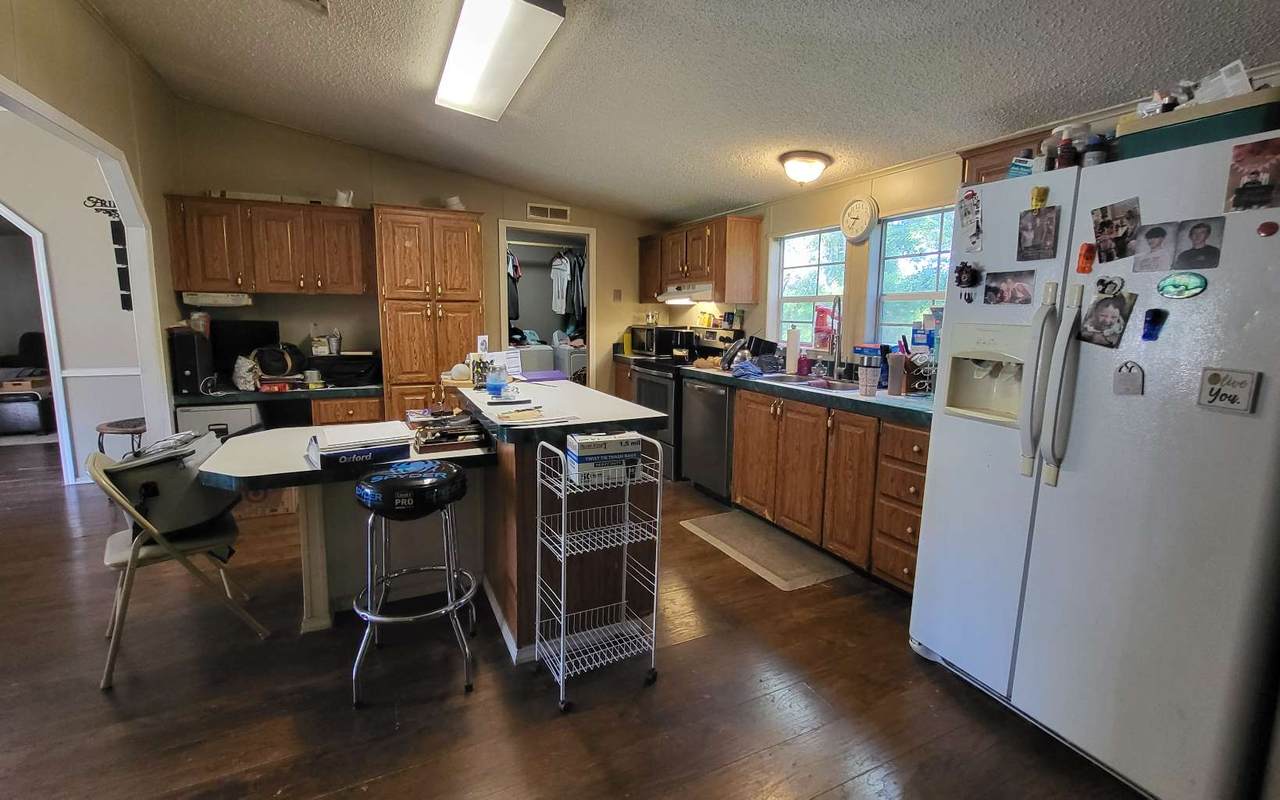 https://bt-photos.global.ssl.fastly.net/lakecity/1280_boomver_1_130775-2.jpg