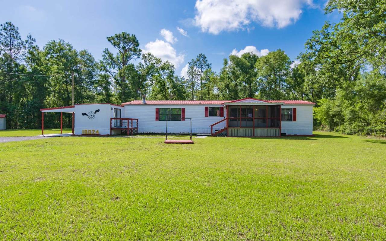 10024 County Road 136 - Photo 1