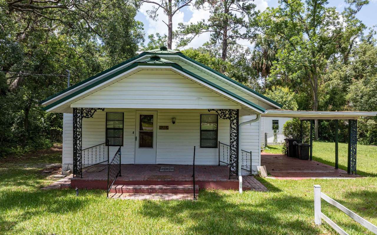 215 Meadow Street - Photo 1