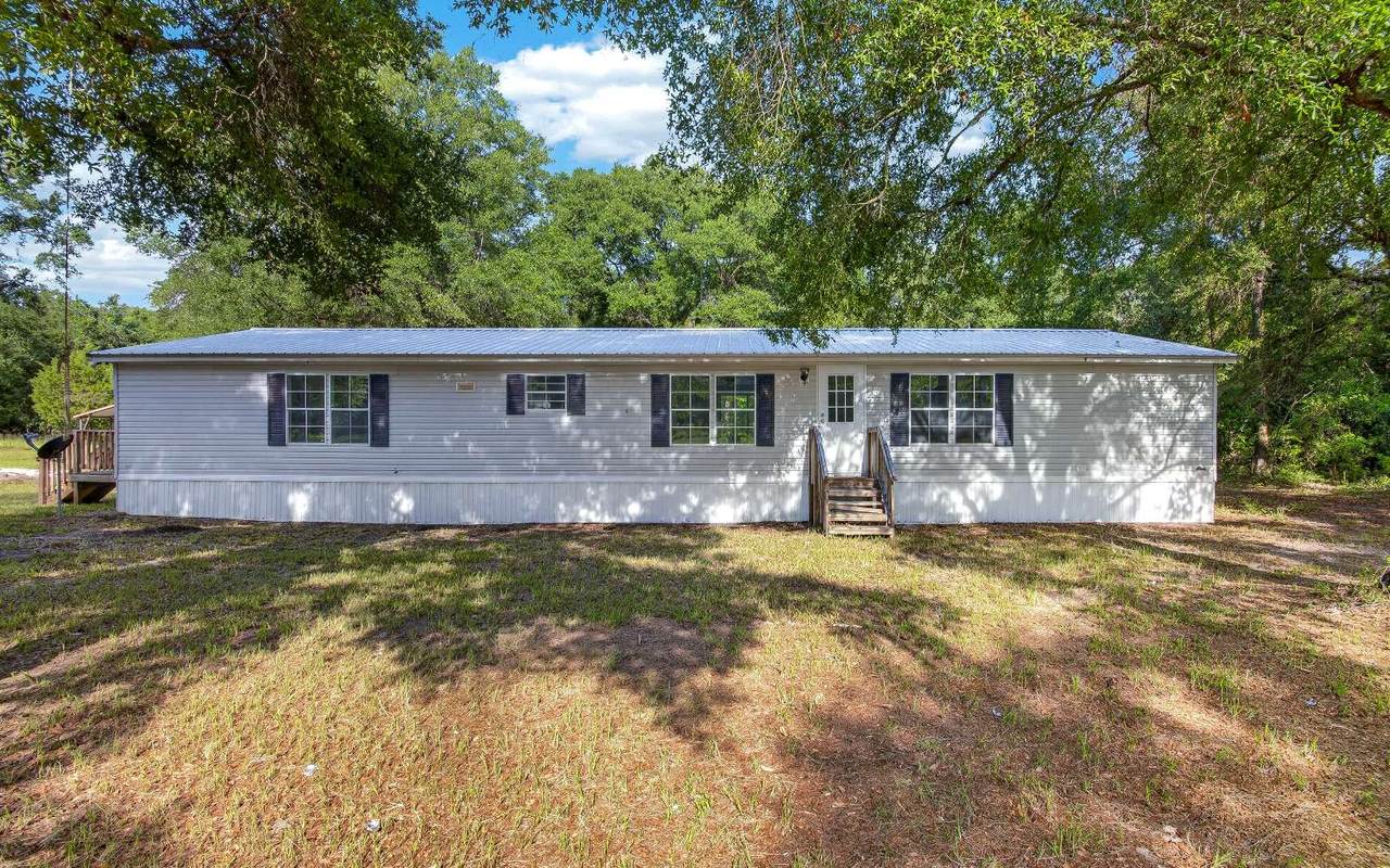 1196 Faulkner Drive - Photo 1
