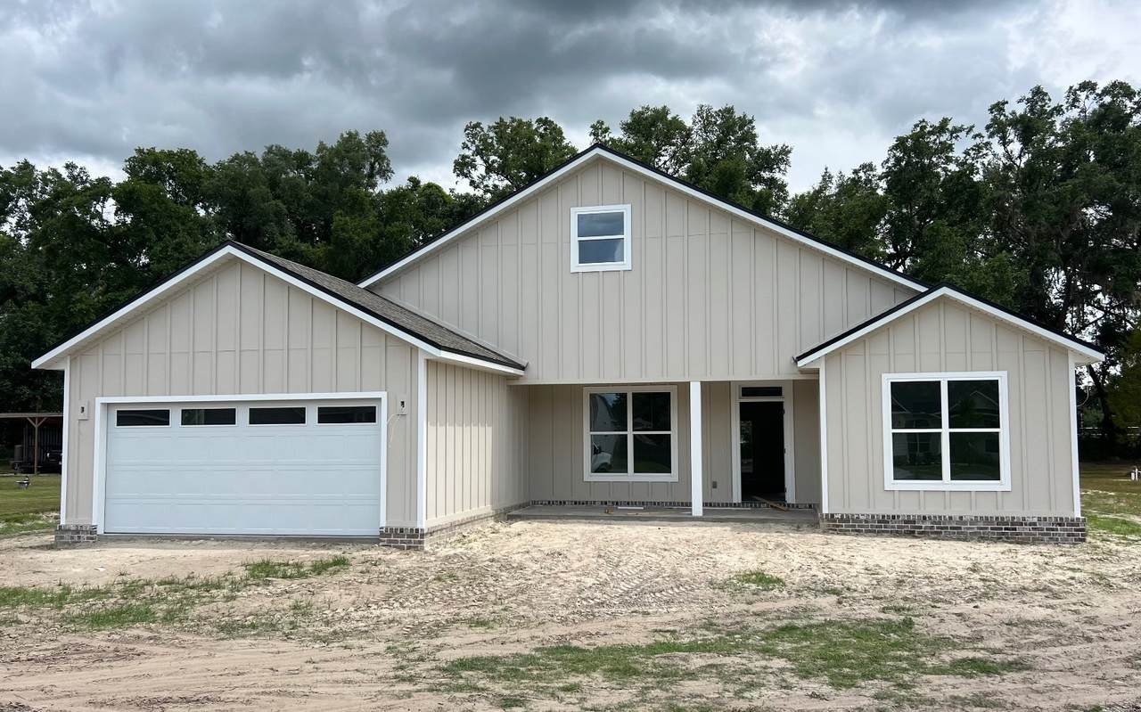 623 Chesterfield Circle - Photo 1