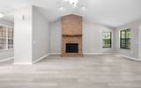 1643 Frontier Dr - Photo 2