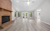 1643 Frontier Dr - Photo 4