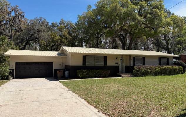 1477 Inglewood Avenue - Photo 1
