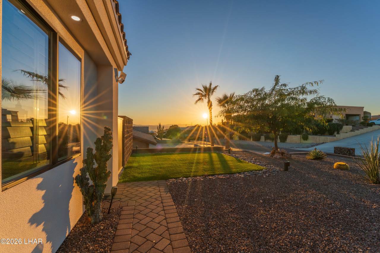 https://bt-photos.global.ssl.fastly.net/lakehavasu/1280_boomver_5_1039336-2.jpg