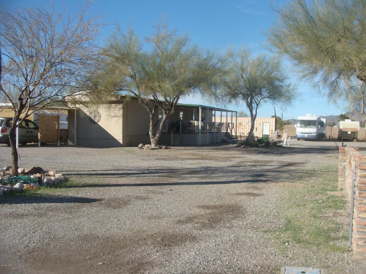 192 Roadrunner Ave - Photo 1