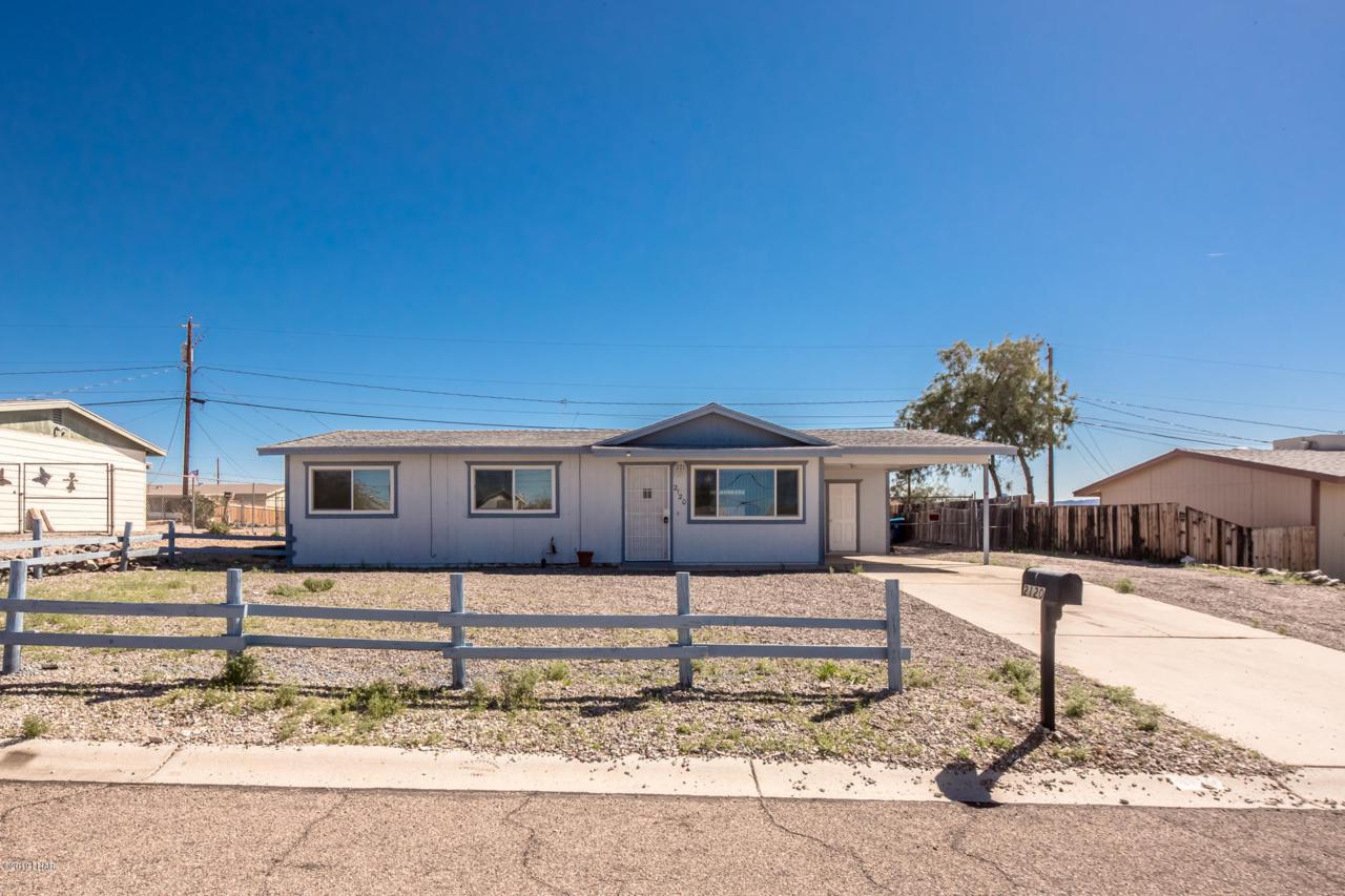 2120 Commander Dr - Photo 1