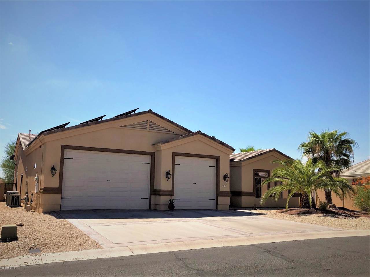 1075 Prestwick Dr - Photo 1