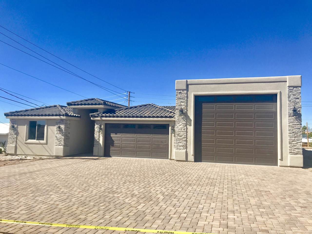3135 Silversmith Dr - Photo 1