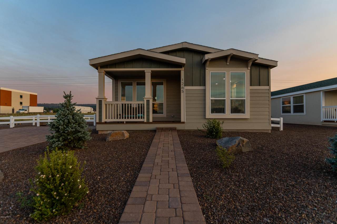349 Morse Ave - Photo 1