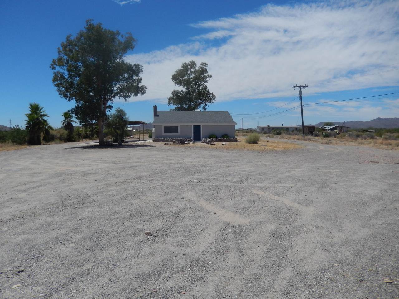 38898 Harquahala Rd - Photo 1
