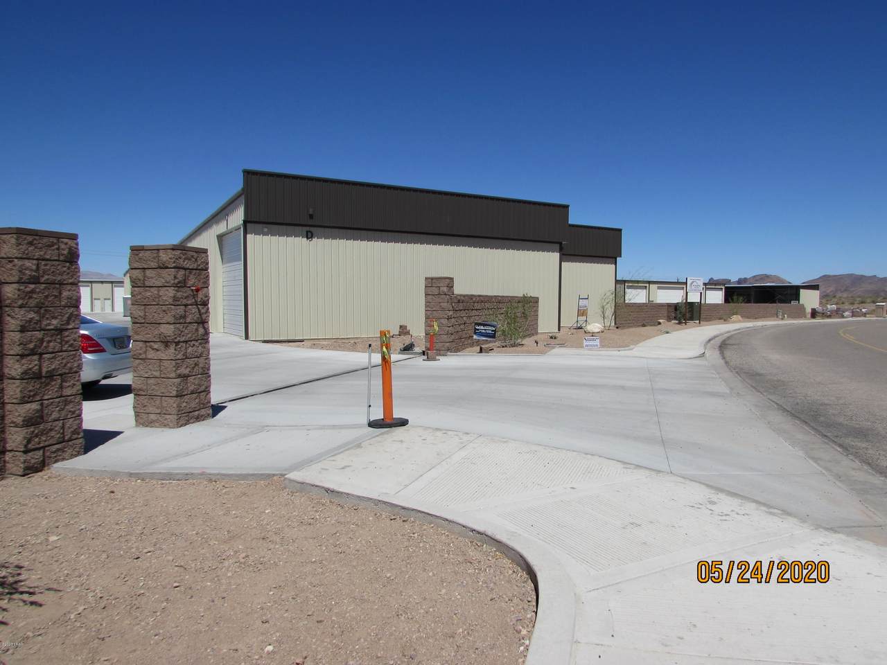 6550 Showplace Ave - Photo 1