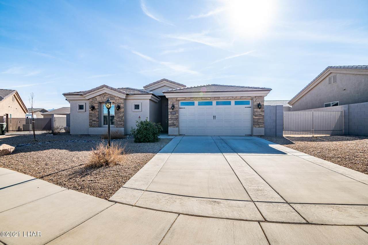 3790 Newport - Photo 1