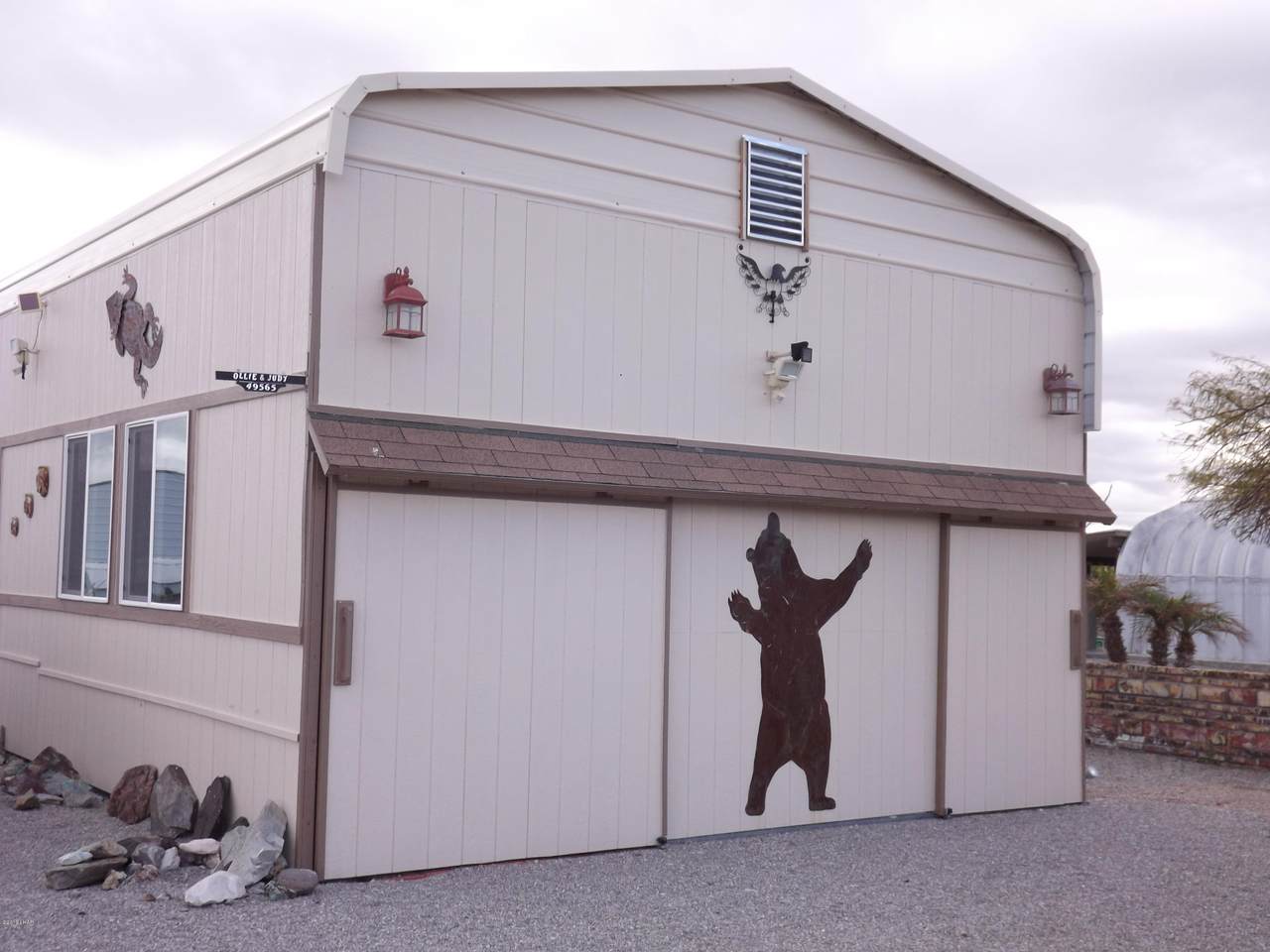 49565 Onyx Ave - Photo 1