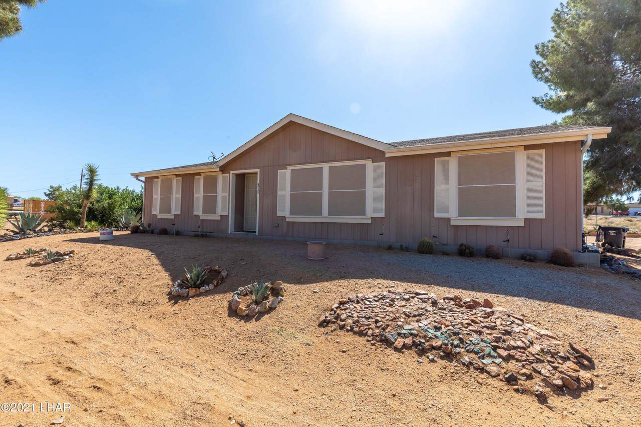 9230 Diamond Bar Ave - Photo 1