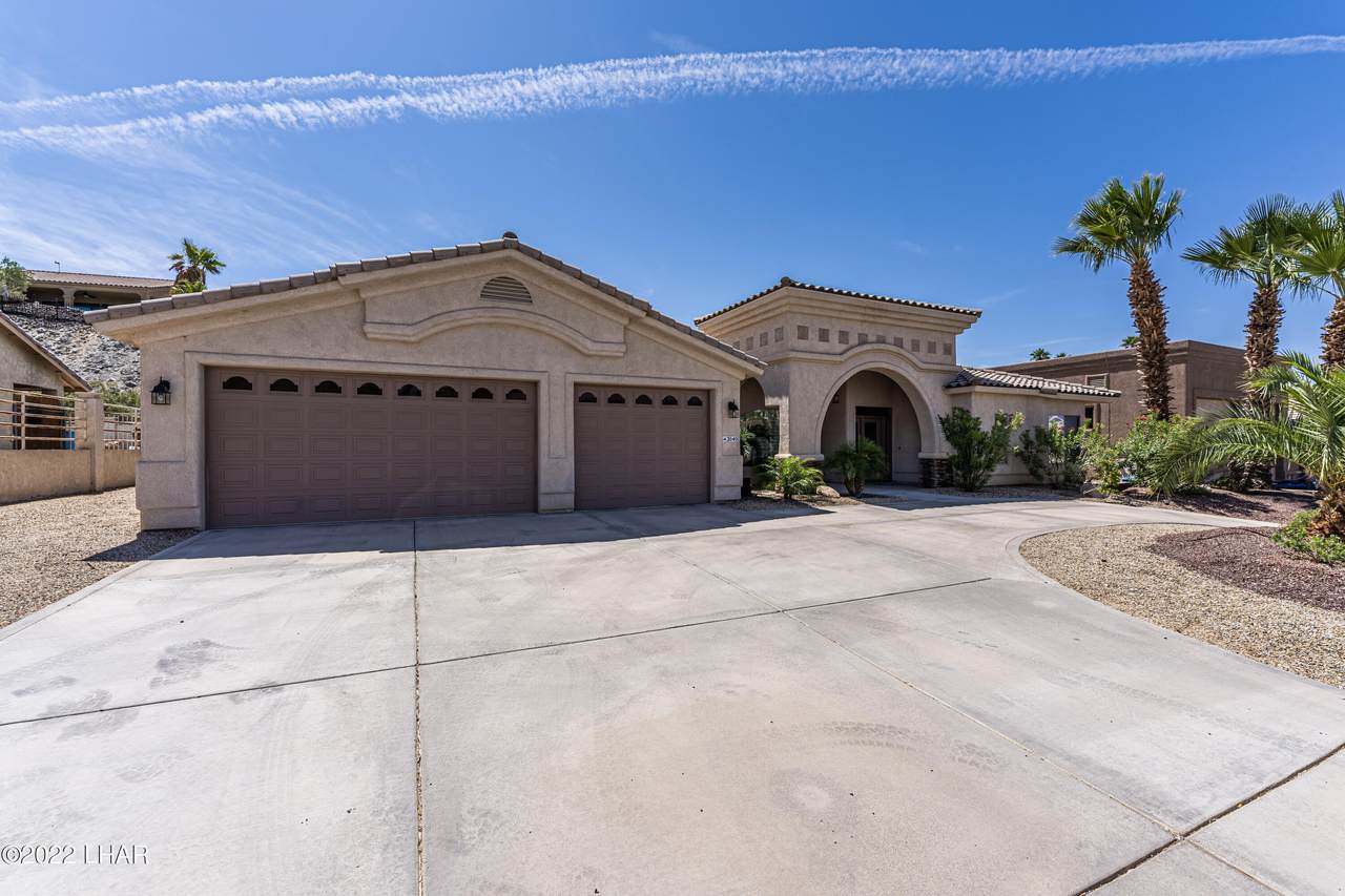 2040 Jamaica Blvd - Photo 1