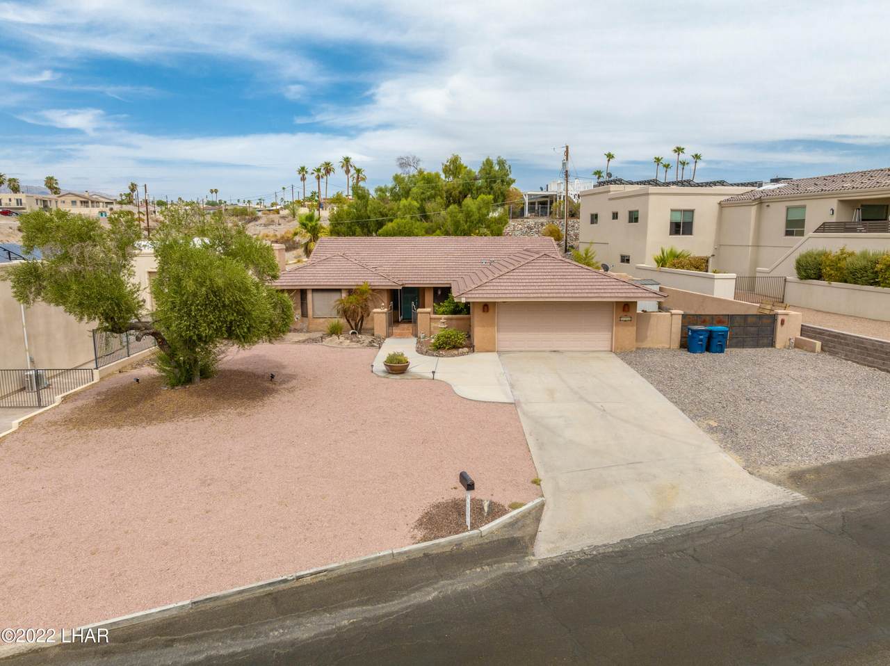 2440 Viejo Dr - Photo 1