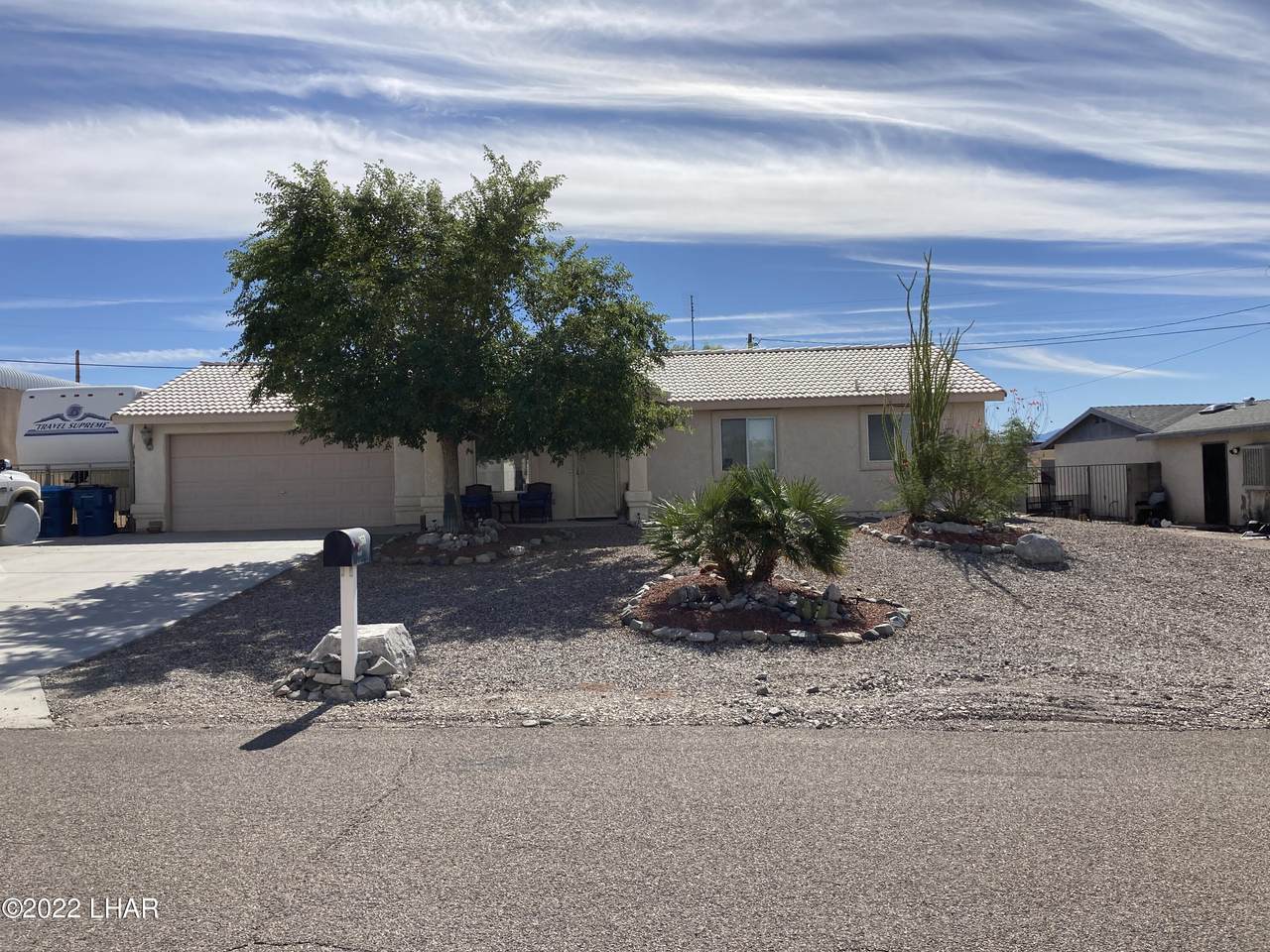 2660 Huntington Dr - Photo 1
