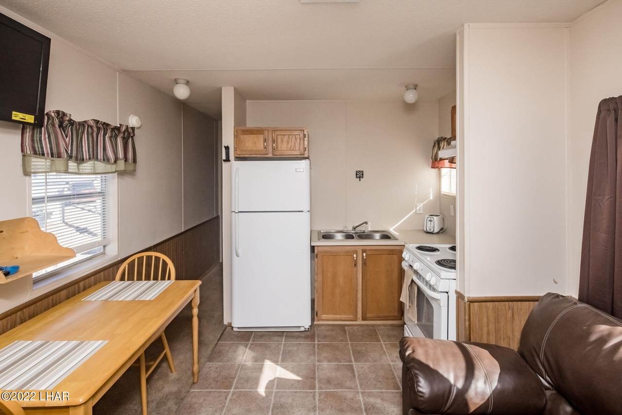 1100 Riverside Dr - Photo 1