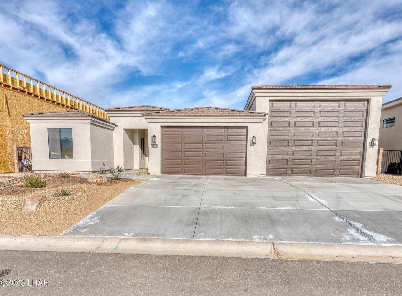 1599 Laurel Dr - Photo 1