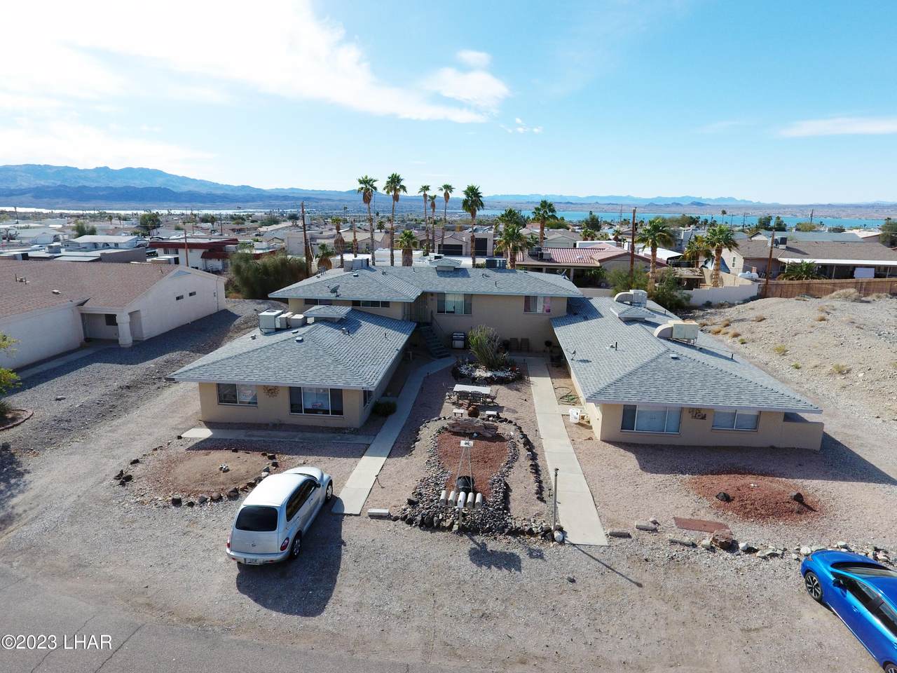 405 Hummingbird Dr - Photo 1