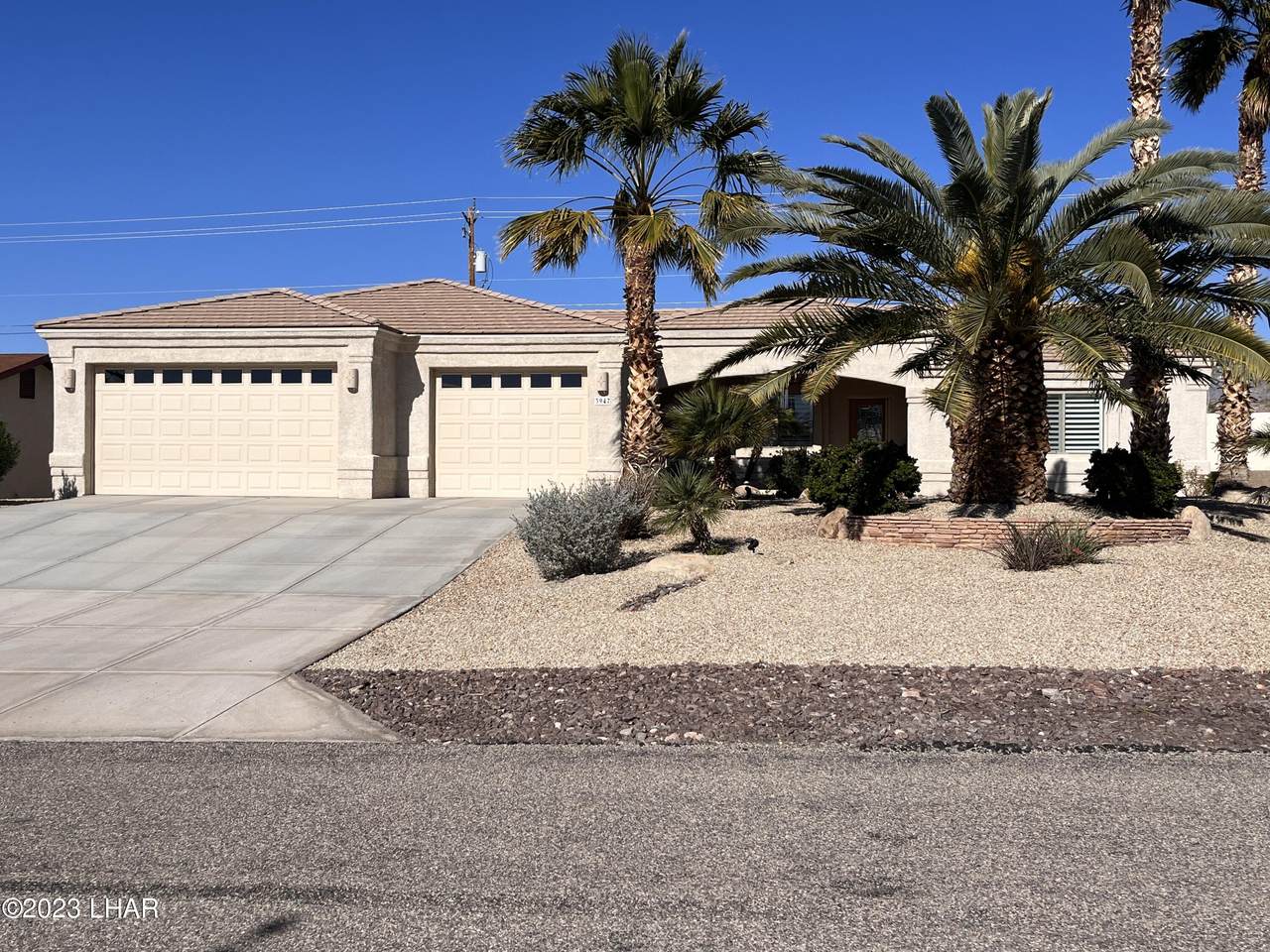 3947 Comet Dr - Photo 1