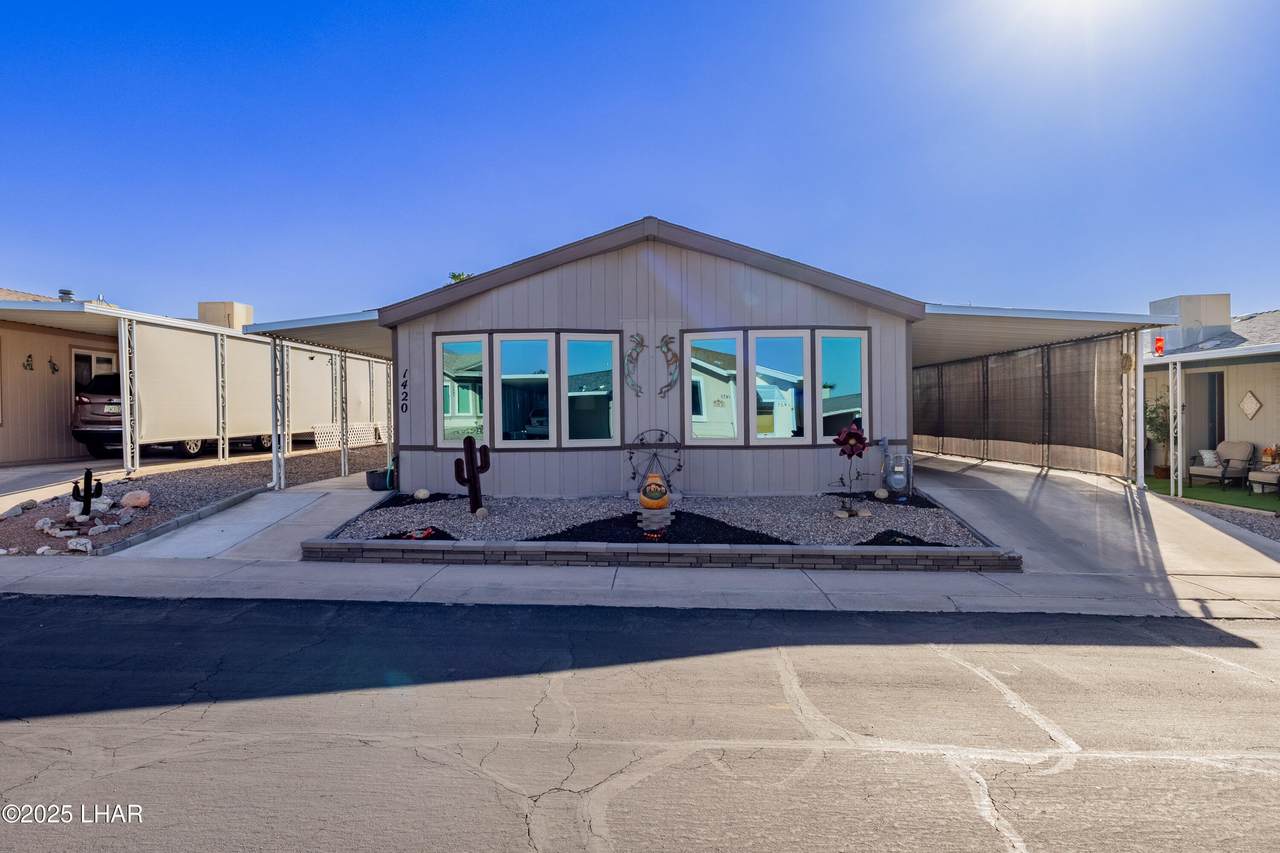 1420 King Dr - Photo 1