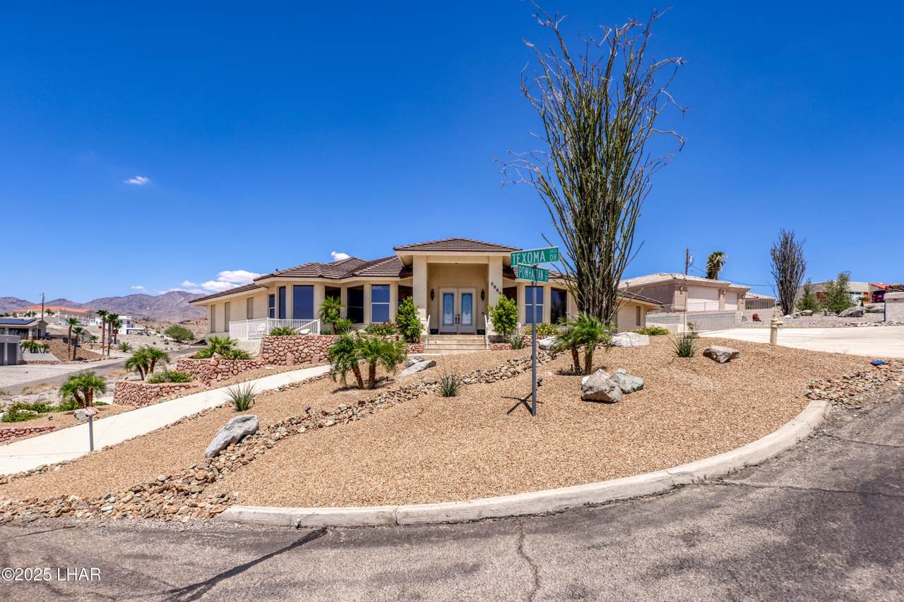 3860 Texoma Dr - Photo 1