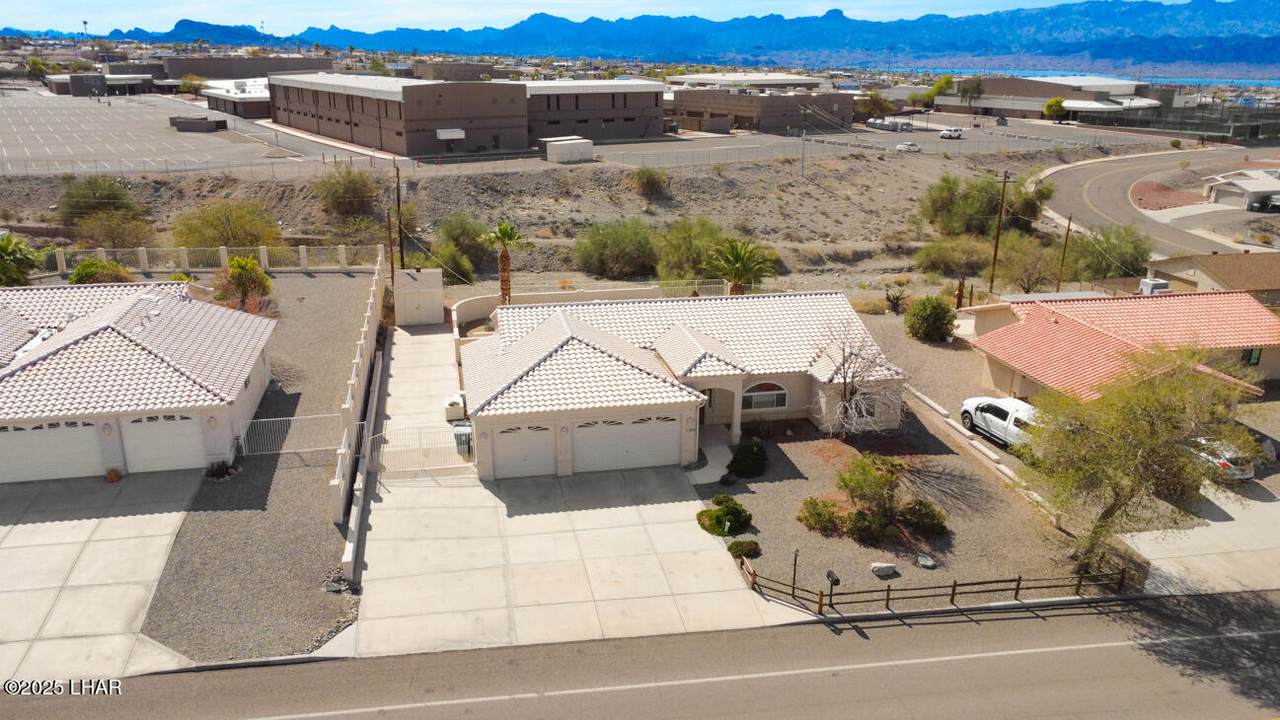 https://bt-photos.global.ssl.fastly.net/lakehavasu/1280_boomver_1_1034605-2.jpg
