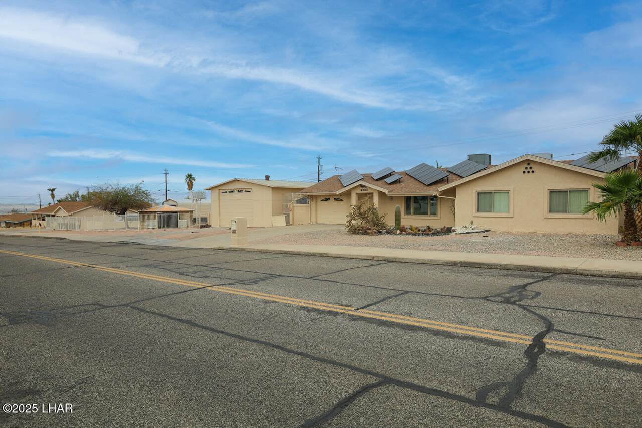 https://bt-photos.global.ssl.fastly.net/lakehavasu/1280_boomver_1_1034848-2.jpg