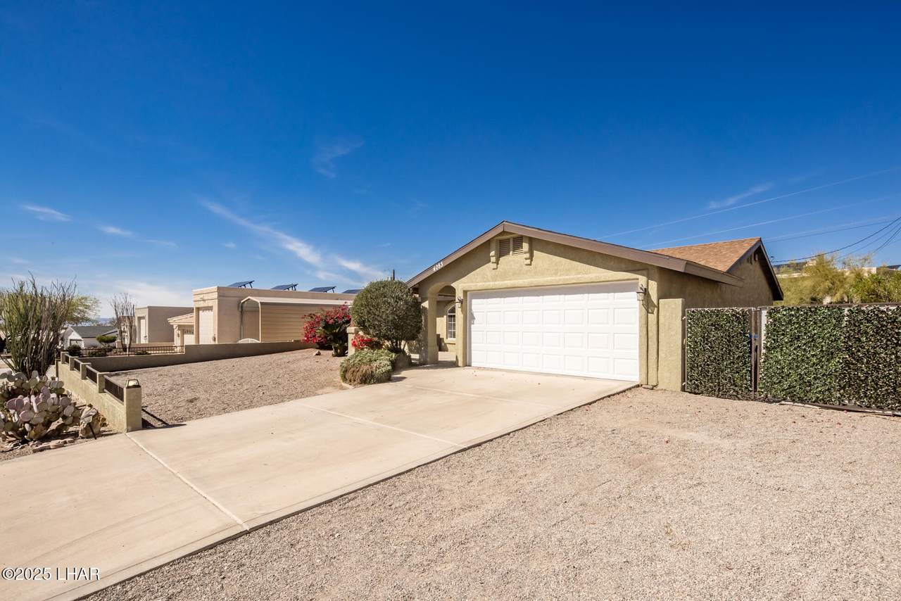 https://bt-photos.global.ssl.fastly.net/lakehavasu/1280_boomver_1_1035213-2.jpg