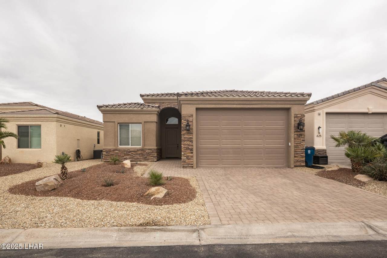 629 Veneto Loop - Photo 1