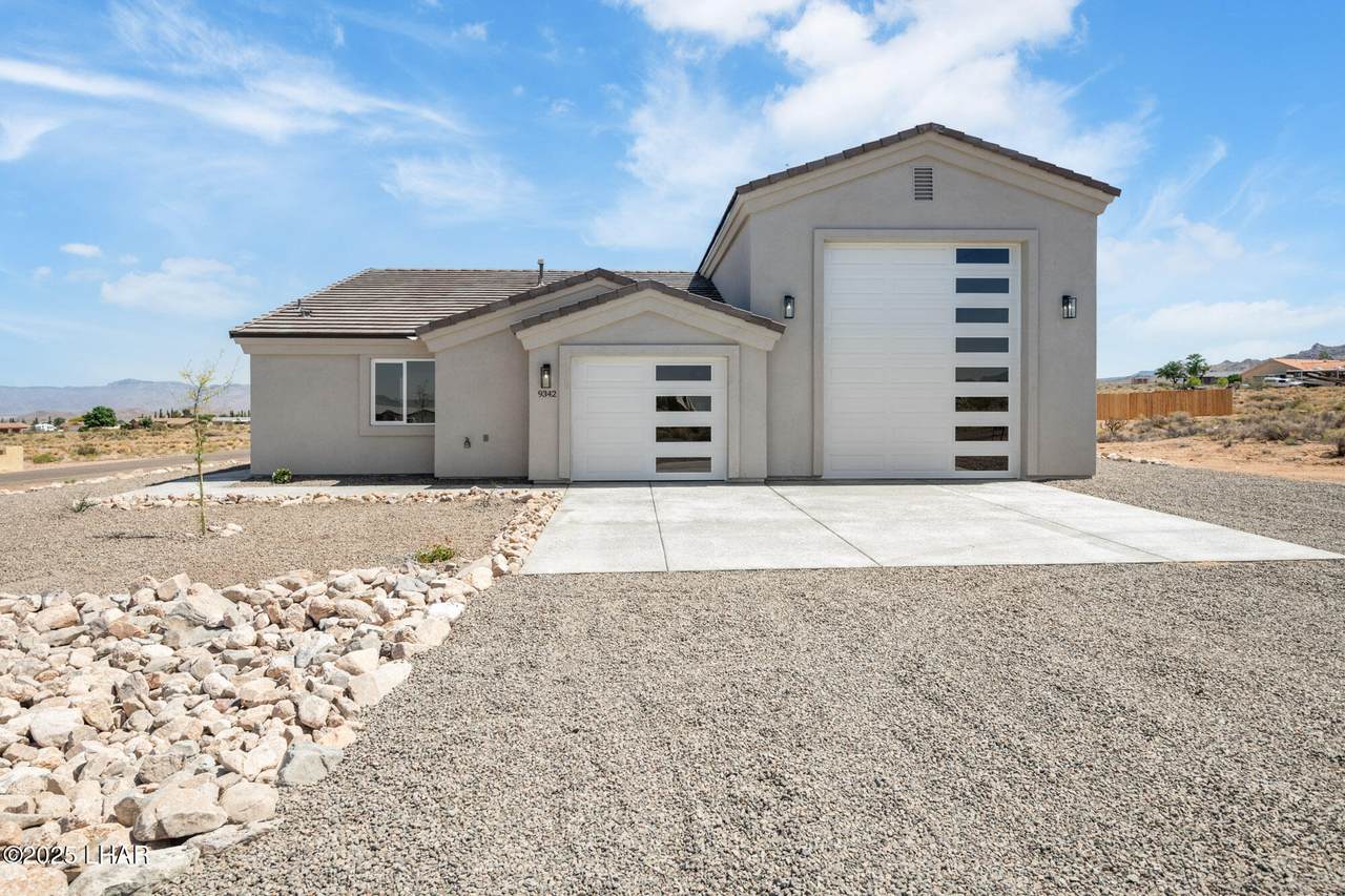 9342 Broken Saddle Dr - Photo 1