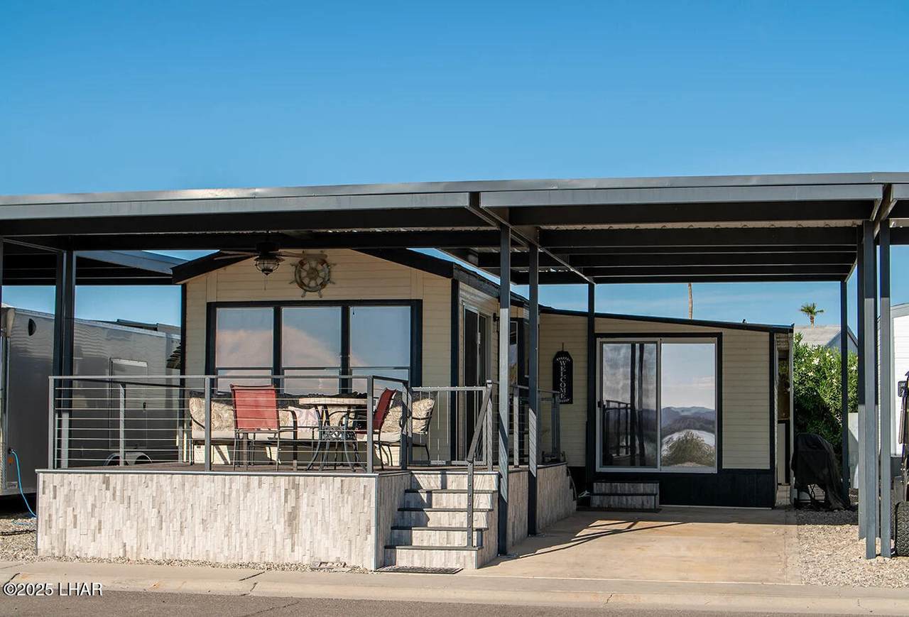 555 Beachcomber Blvd - Photo 1